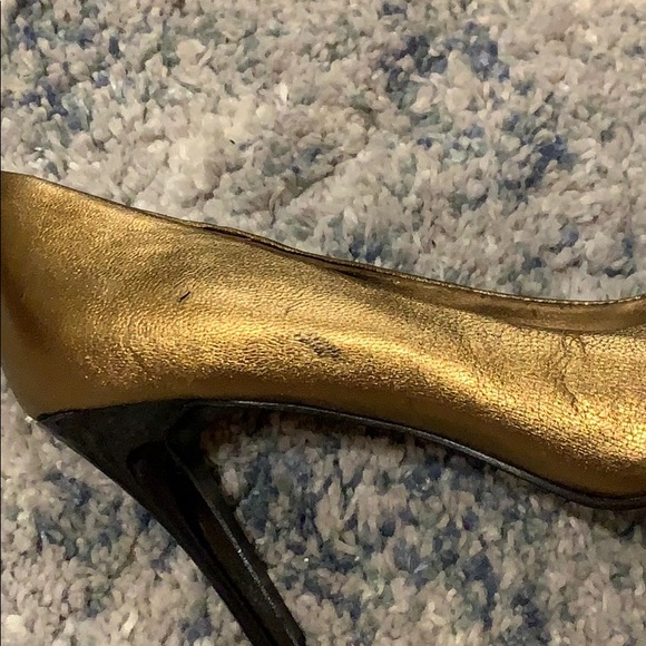 Carlos Santana Chapter Bronze Stiletto Heels - Picture 4 of 4